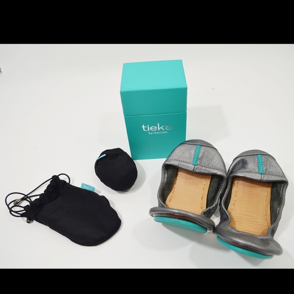 tieks leather peeling